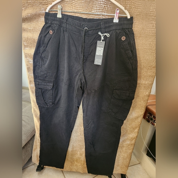 Womens's Four Steeds Black Cargo Pants SKU B03 - Picture 2 of 16